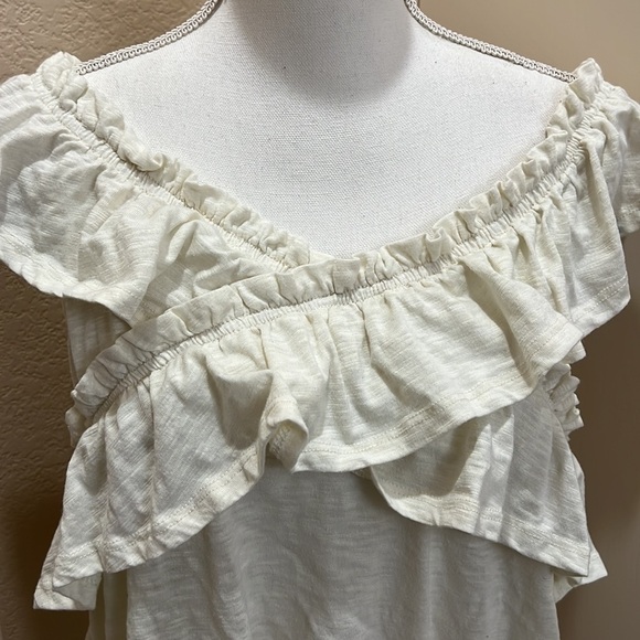 Maurice’s ruffle top - Picture 2 of 6